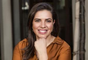 Tratada - Carol Camargo